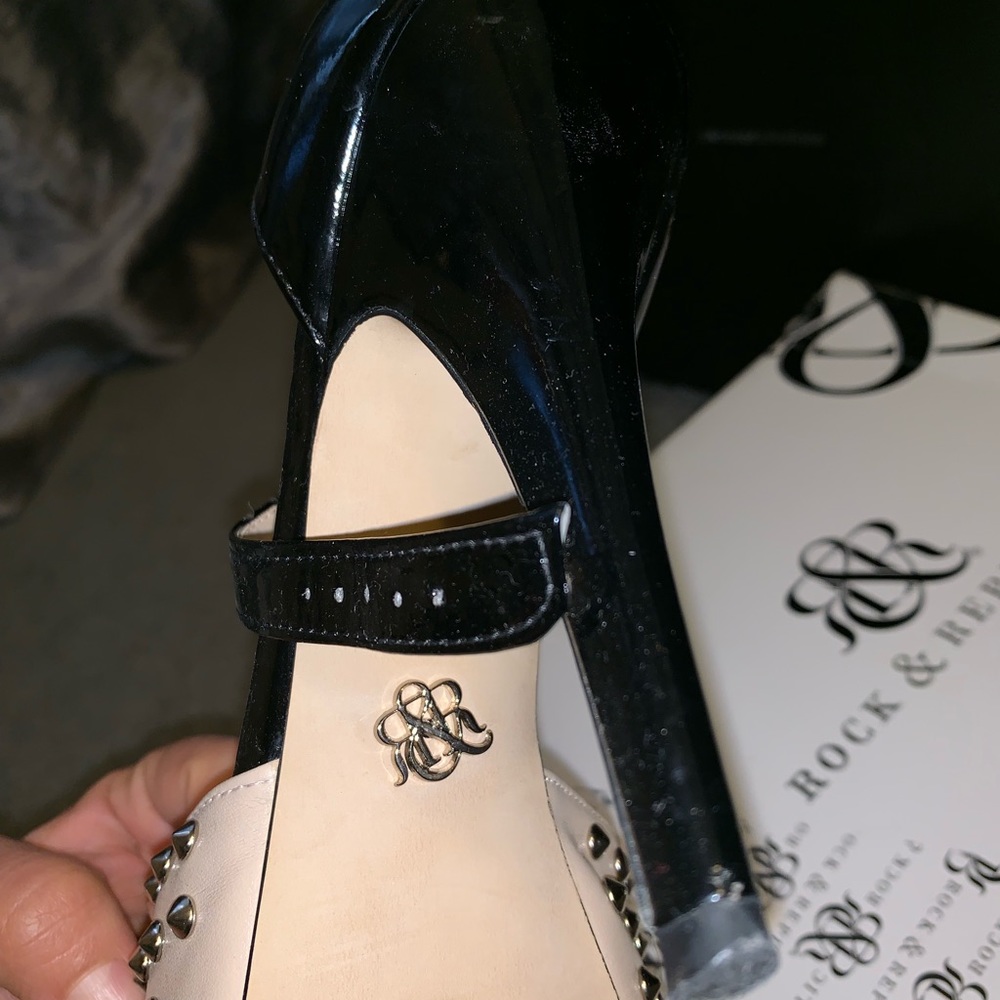 Used - Picture 6 of 6